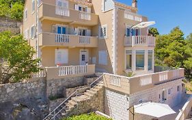 Apartments More Luxury